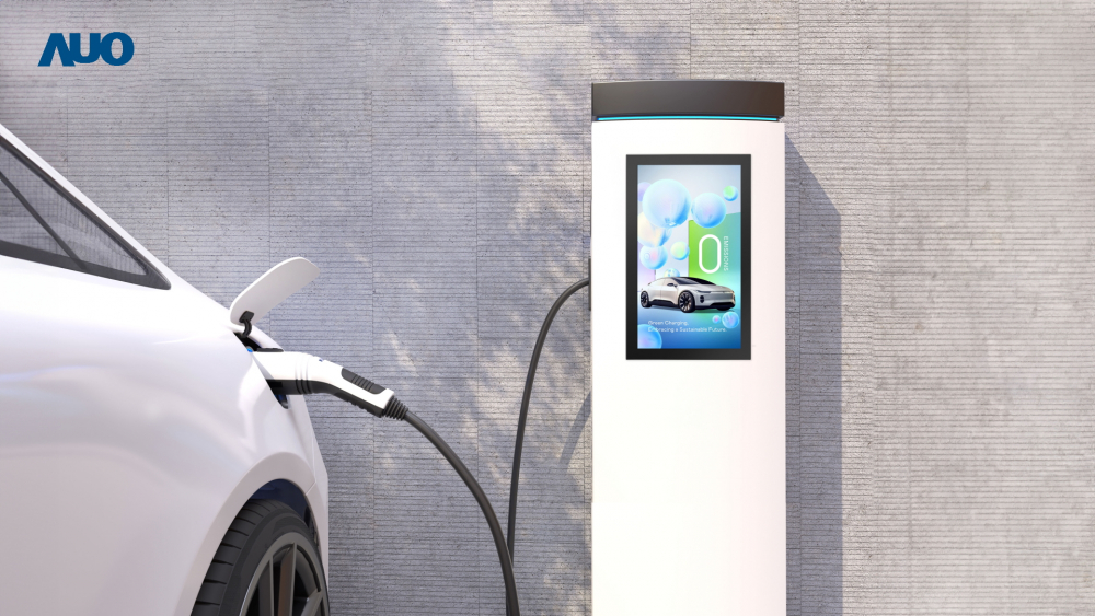 友達〝EVSE車用充電樁解決方案〞專為電動汽車充電樁設計，具有高亮度、克服戶外艱難環境的耐溫、耐紫外線等特性，並搭載散熱性及擴充性強的高效能工業電腦，可實現人機互動訴求，如資訊顯示、支付等應用